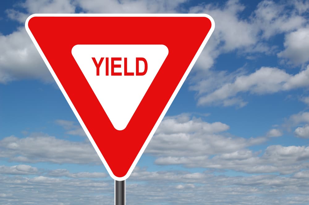 teen driving guide yeilding